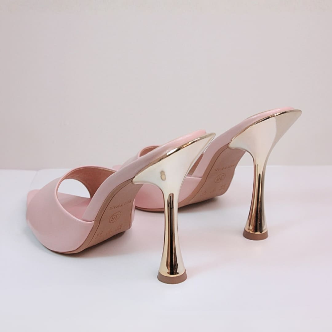 Olivia Anna Macedo Glow Mule
