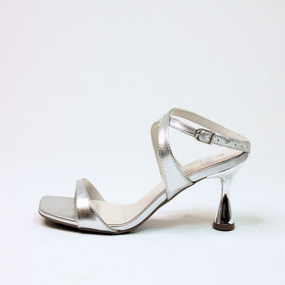 Betty Anna Basic Ella