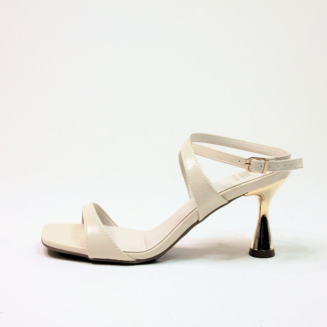 Betty Anna Basic Ella