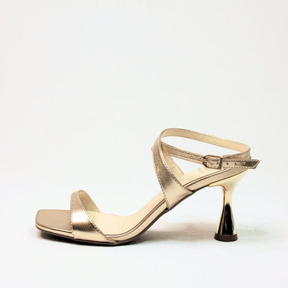 Betty Anna Basic Ella