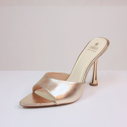 Olivia Anna Macedo Glow Mule