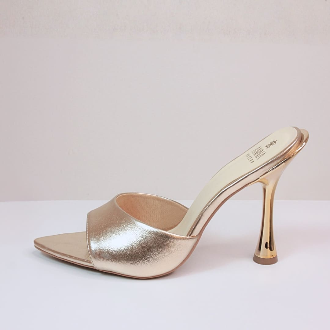Olivia Anna Macedo Glow Mule