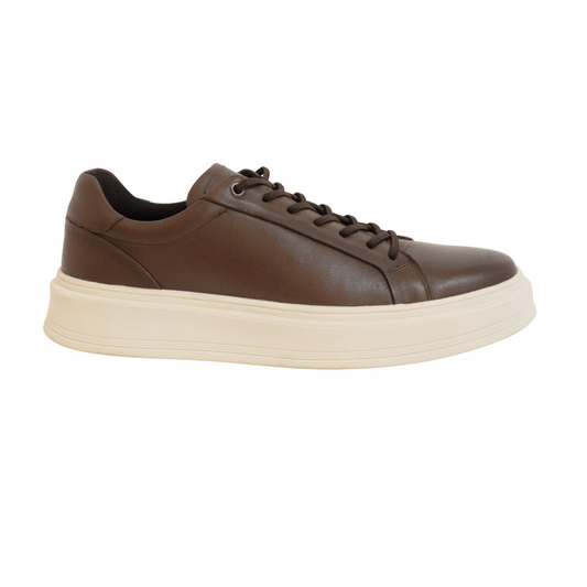 TÊNIS CASUAL MASCULINO EM COURO MARROM